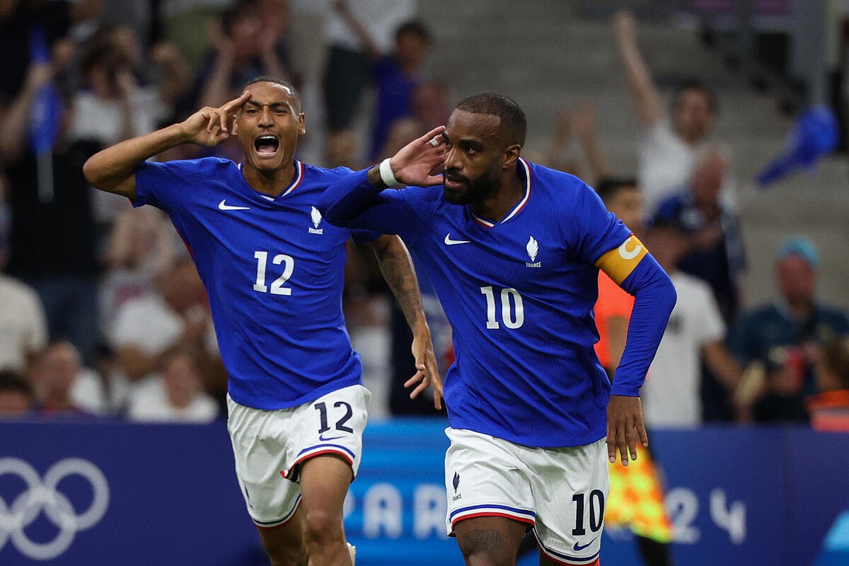 Maillot Nike France Lacazette – Olympiques 2024 – Taille M – Bleu