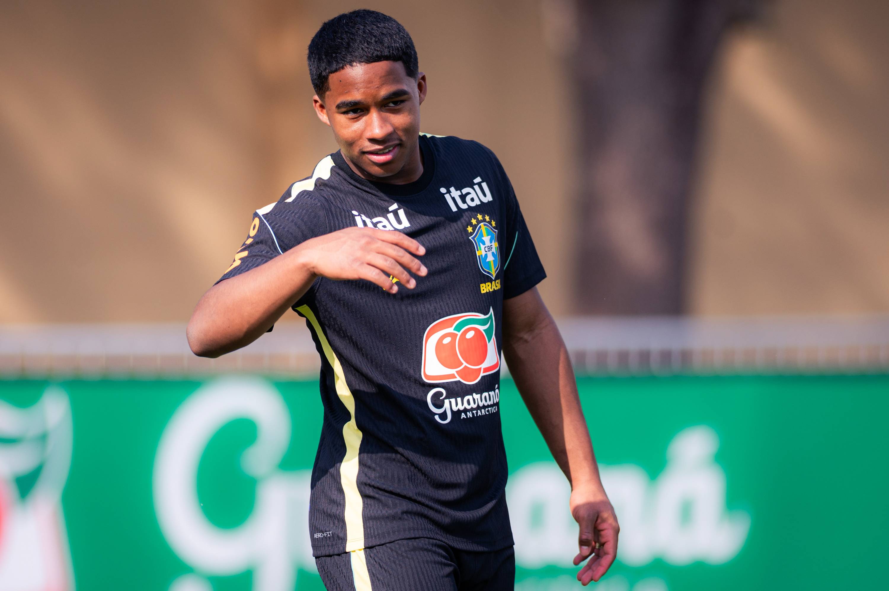Le maillot domicile de l'OM pour la saison 2020-2021 aurait fuité