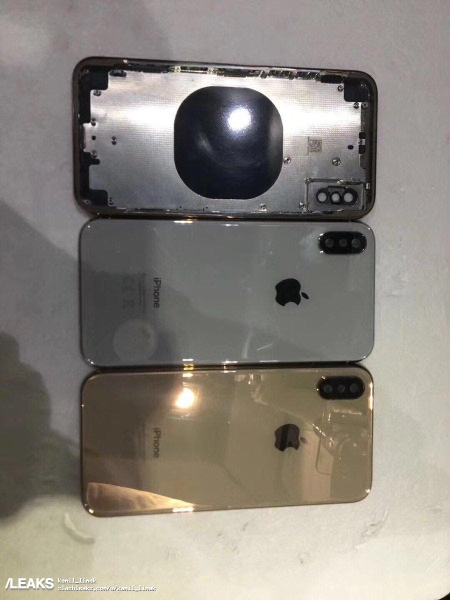 Gold colored iPhone X spotted in the wild