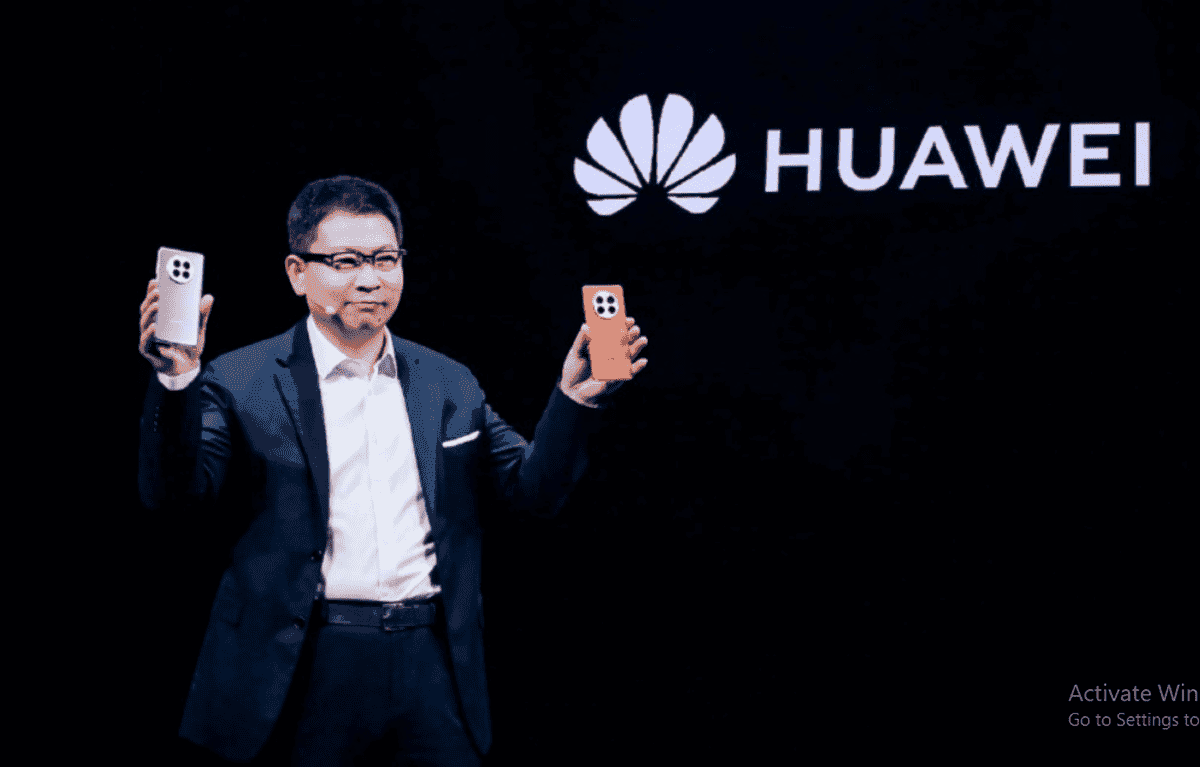 Huawei Mate 50 Pro disassembly reveals its interior