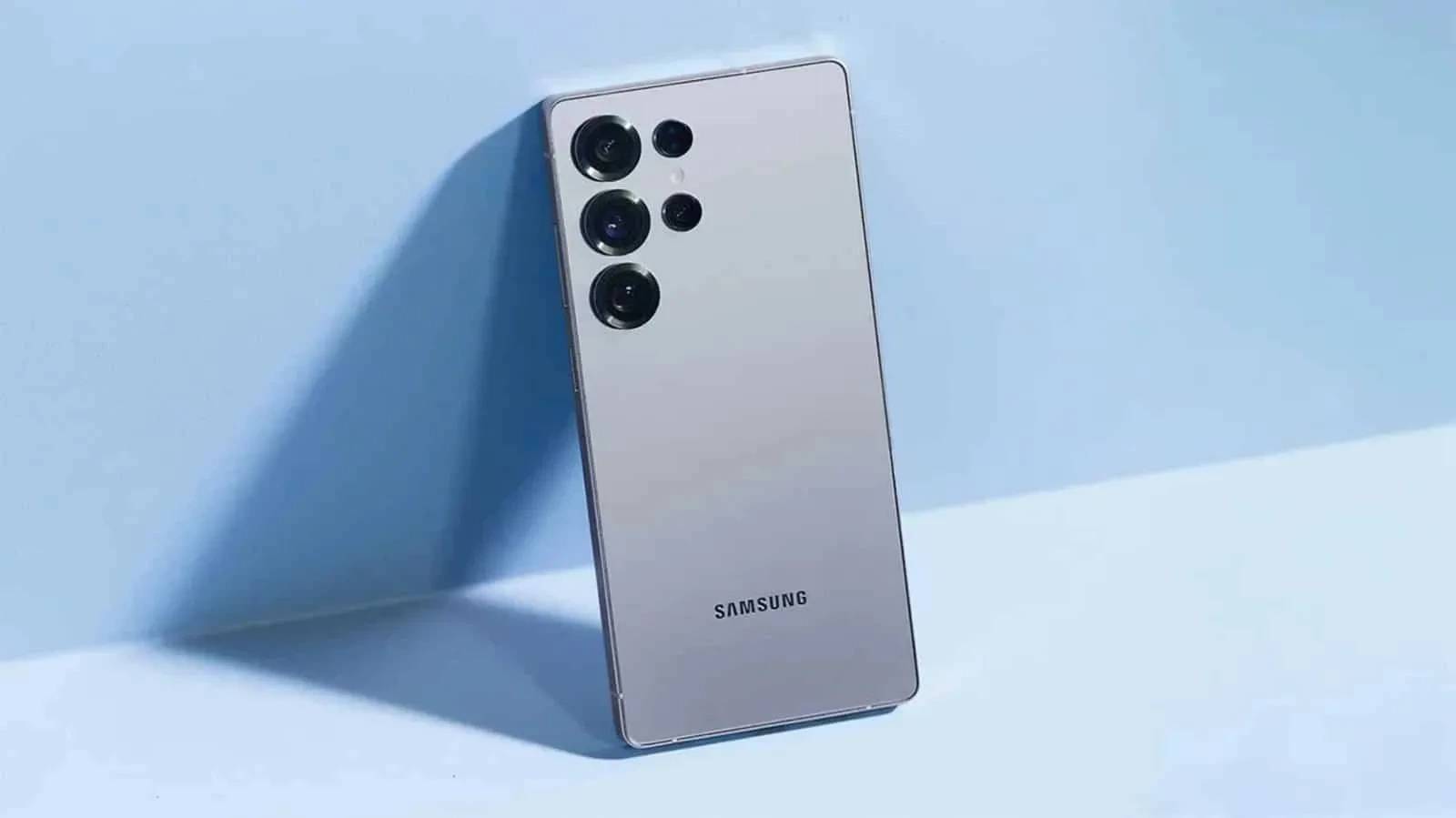 Samsung Galaxy S22 Ultra First Live Images Have Surfaced Online