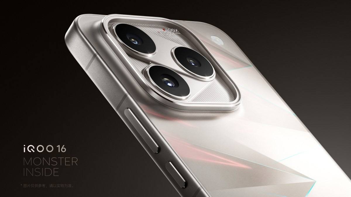 ZTE Libero Flip Launches as the Company's First Vertical Foldable