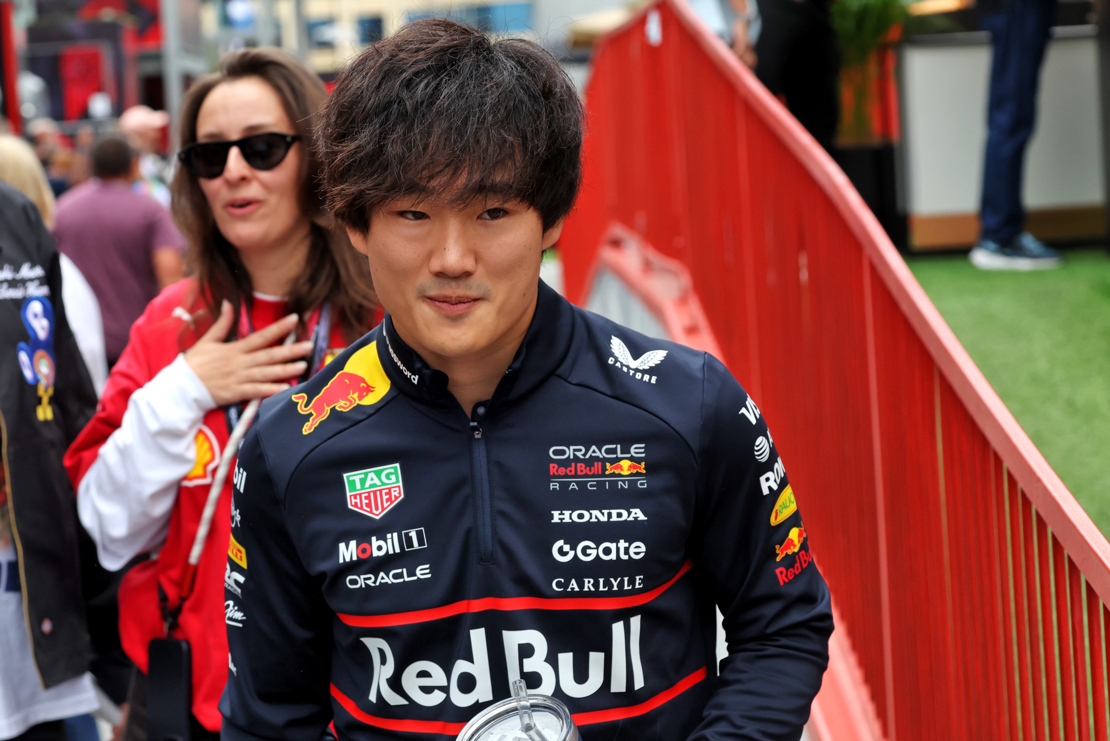 yuki-tsunoda-baku-paddock-