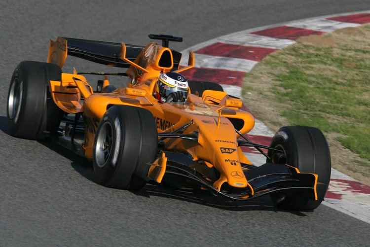 GRANDPRIX247 | McLaren to be powered by Mercedes in F1 until 2030