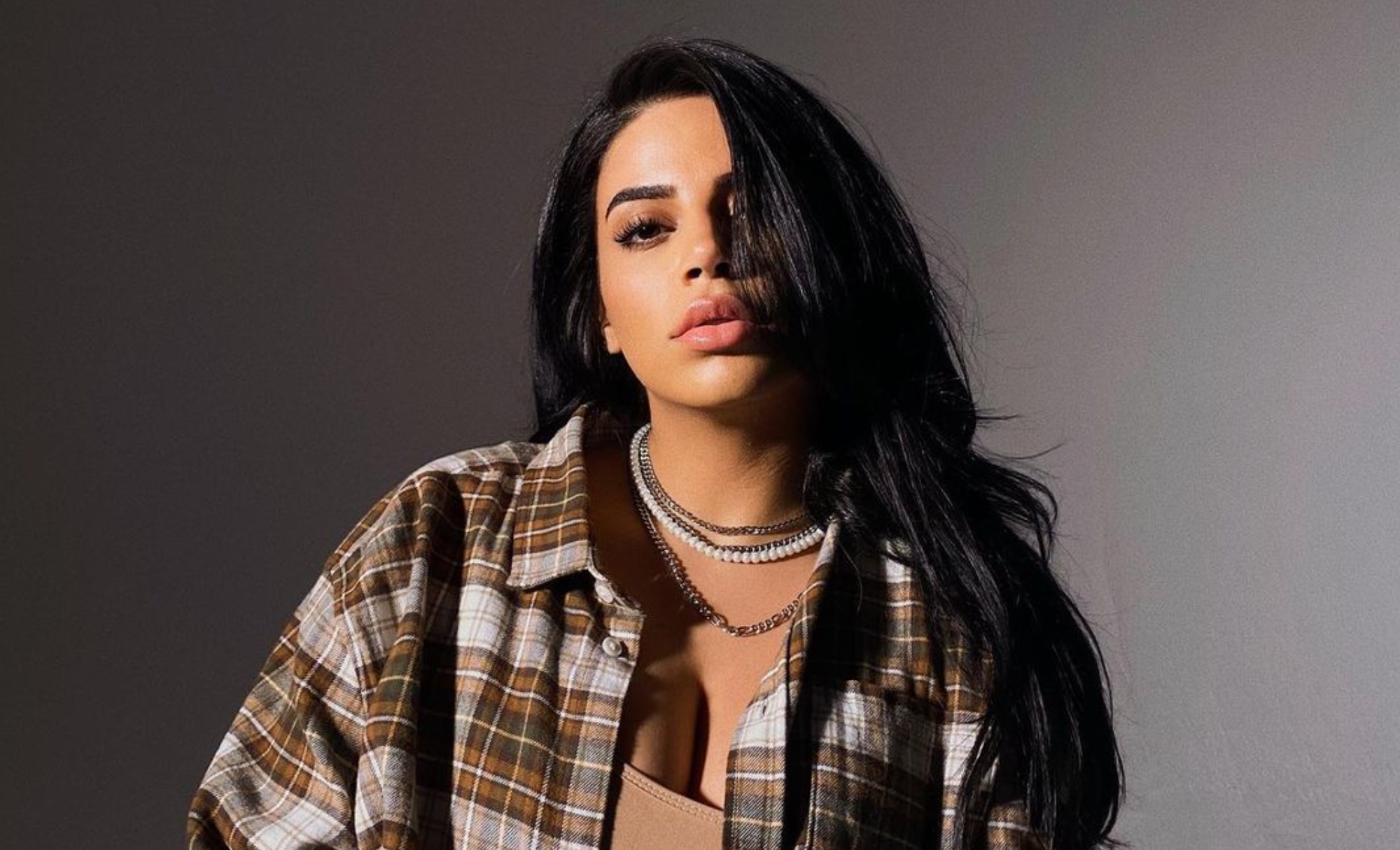 Selma Omari slachtoffer van fake NSFW video en roept op te stoppen met  het verspreiden: Zielig voor degene die het wel is