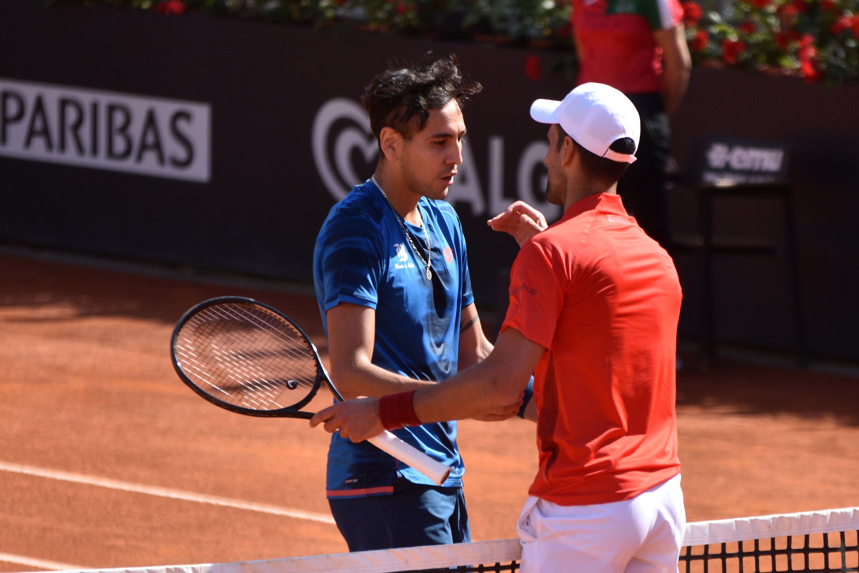 Tabilo após vencer Novak Djokovic em Roma.
