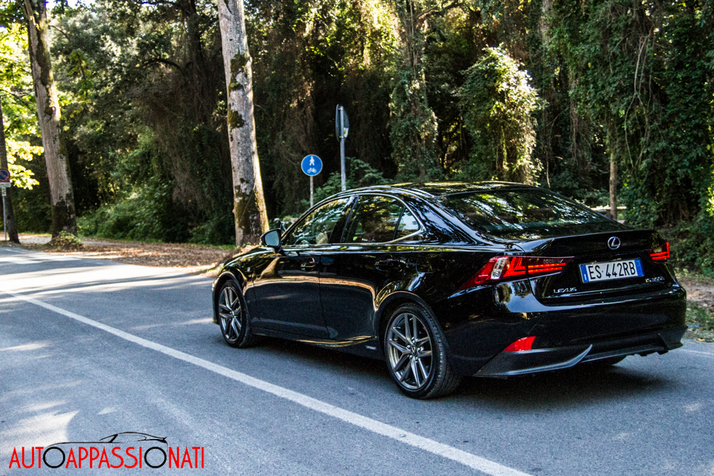 Lexus IS300h F-Sport