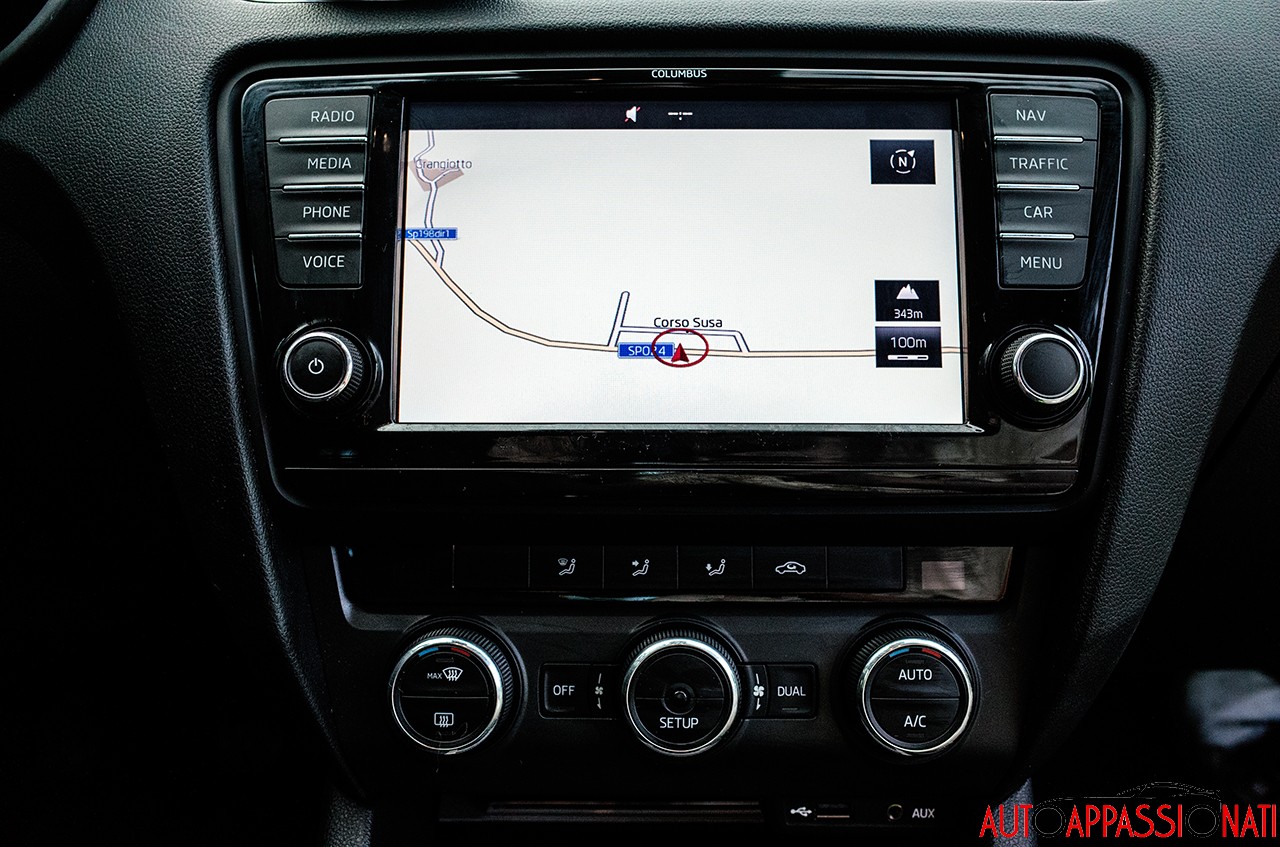 Skoda Octavia - Sistema Columbus Skoda Octavia Test 013