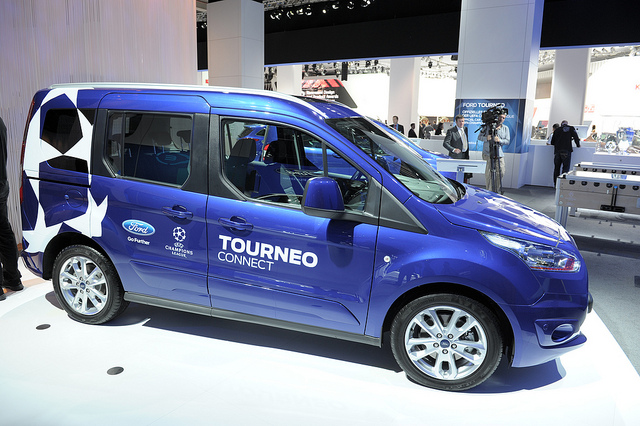 Tourneo-Ford-Courier