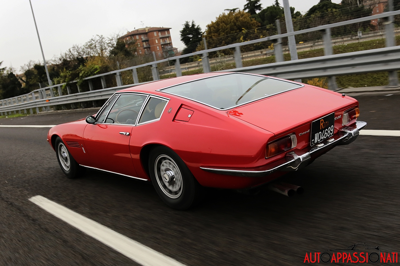 Maserati Ghibli 1966 red 024