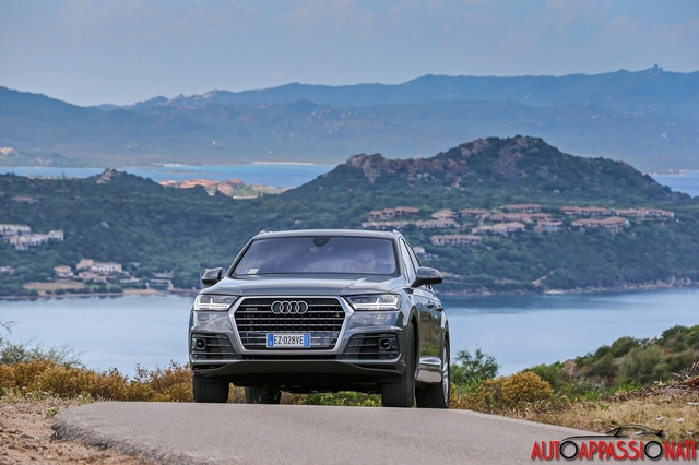 Nuova Audi Q7 2015
