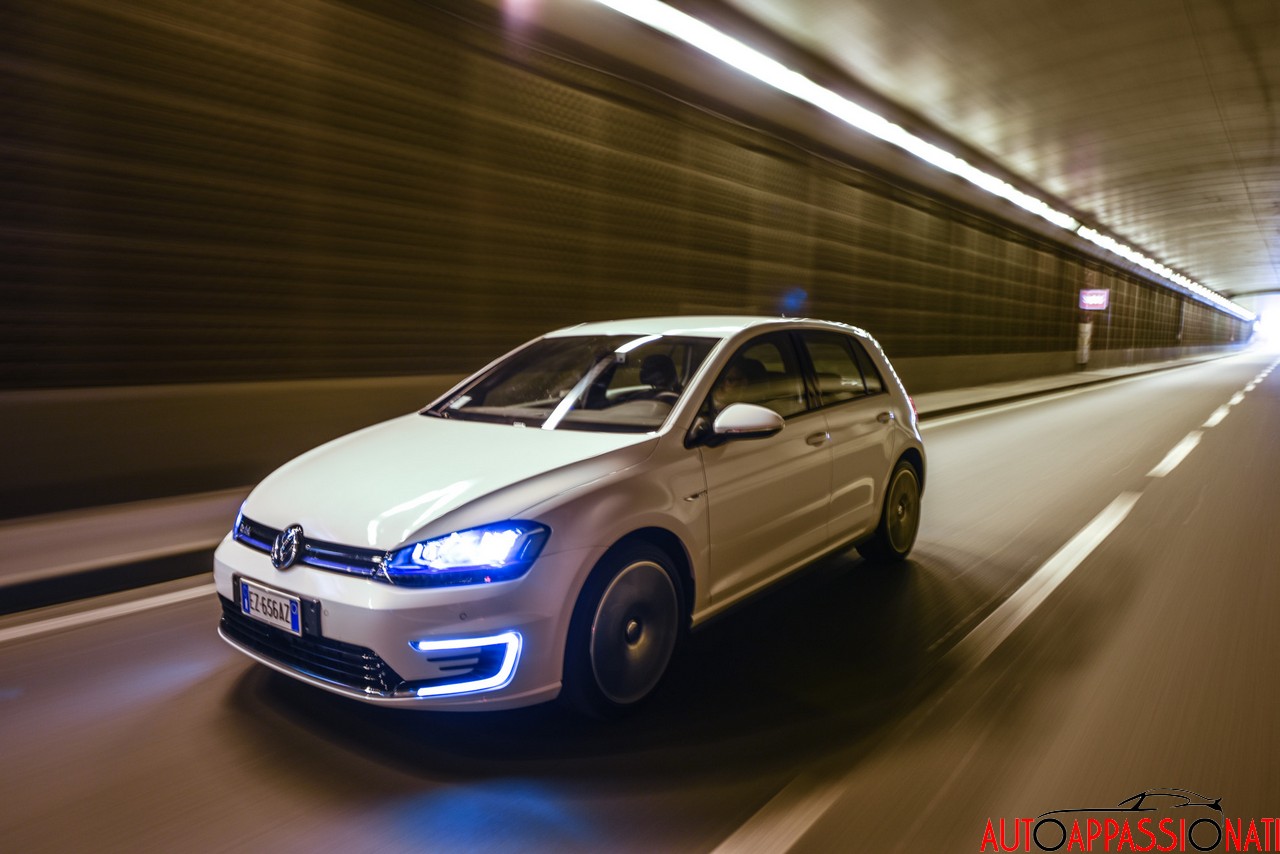 VW Golf GTE 0017