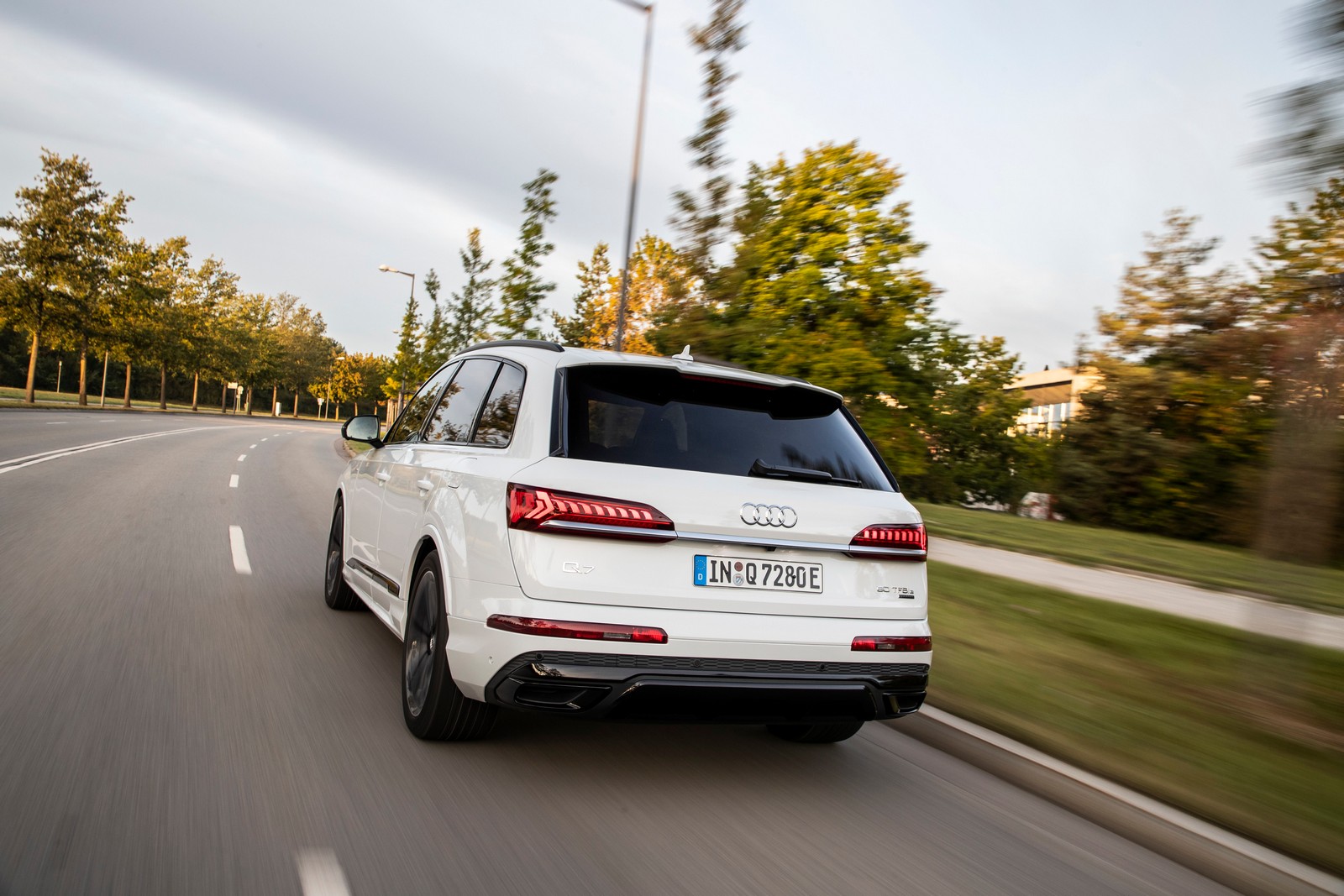 Audi Q7 TFSi-e posteriore