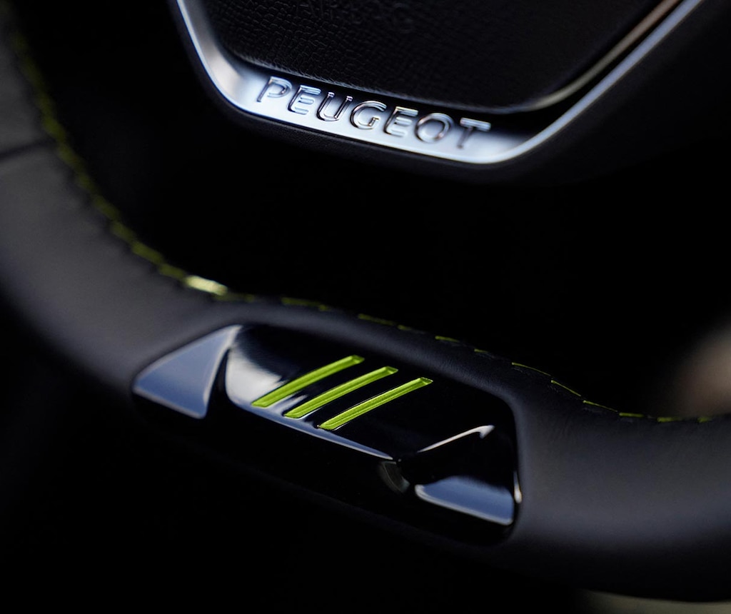 Peugeot 508 PSE volante