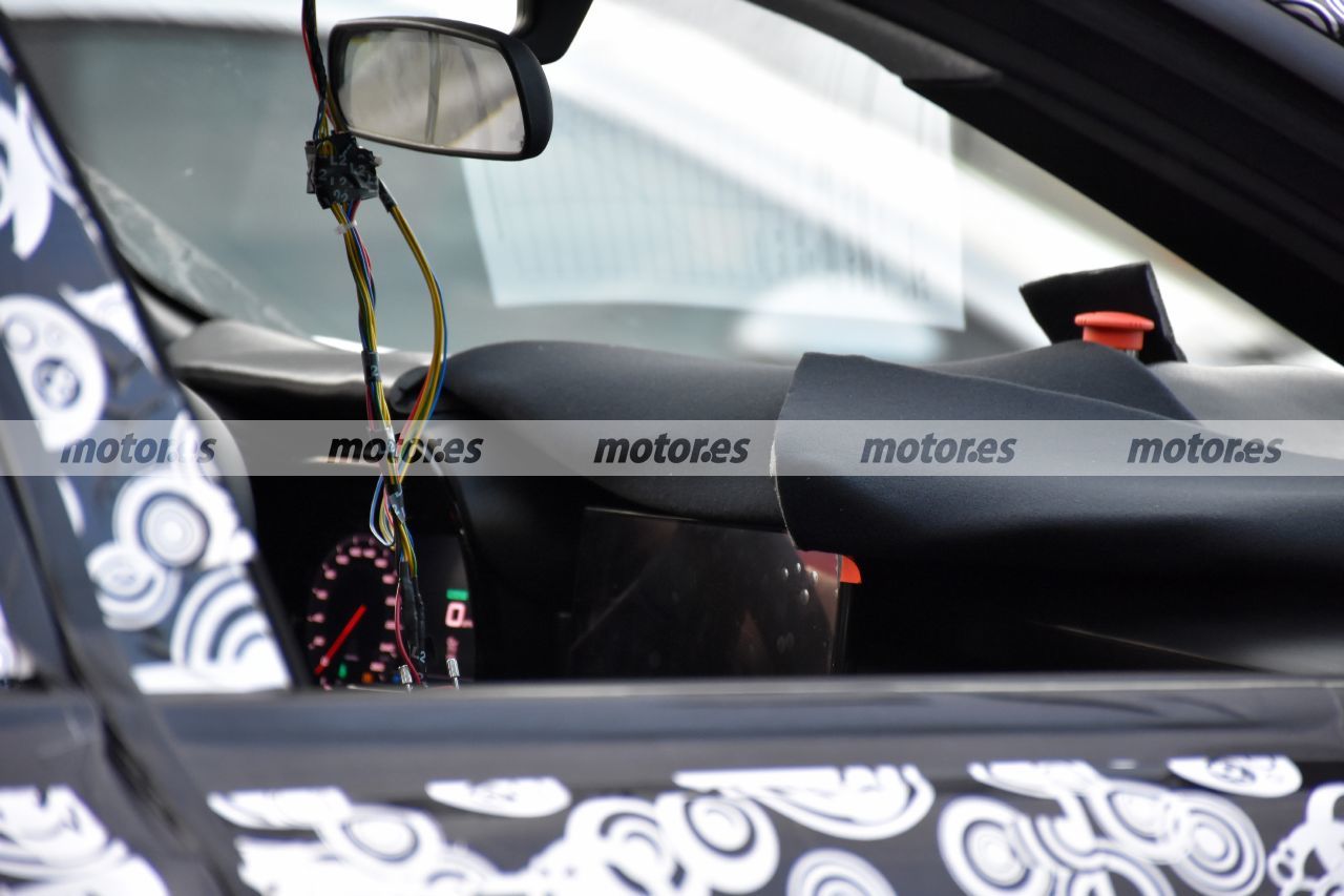 Alfa Romeo Tonale foto spia quadro strumenti