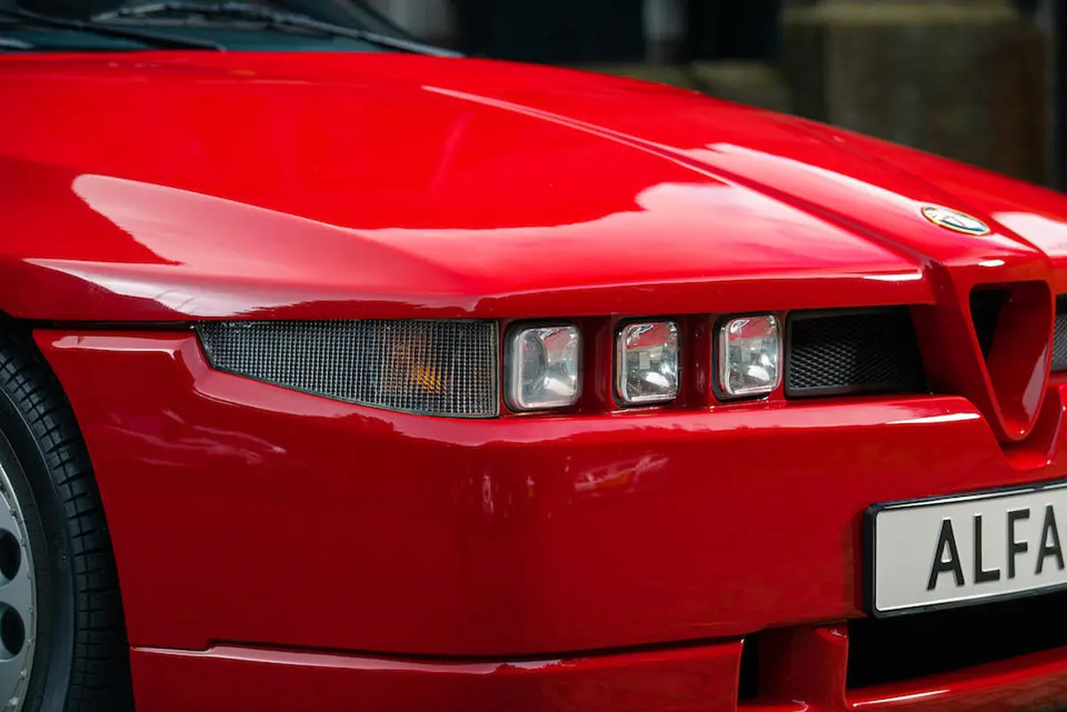 Alfa Romeo SZ in vendita faro