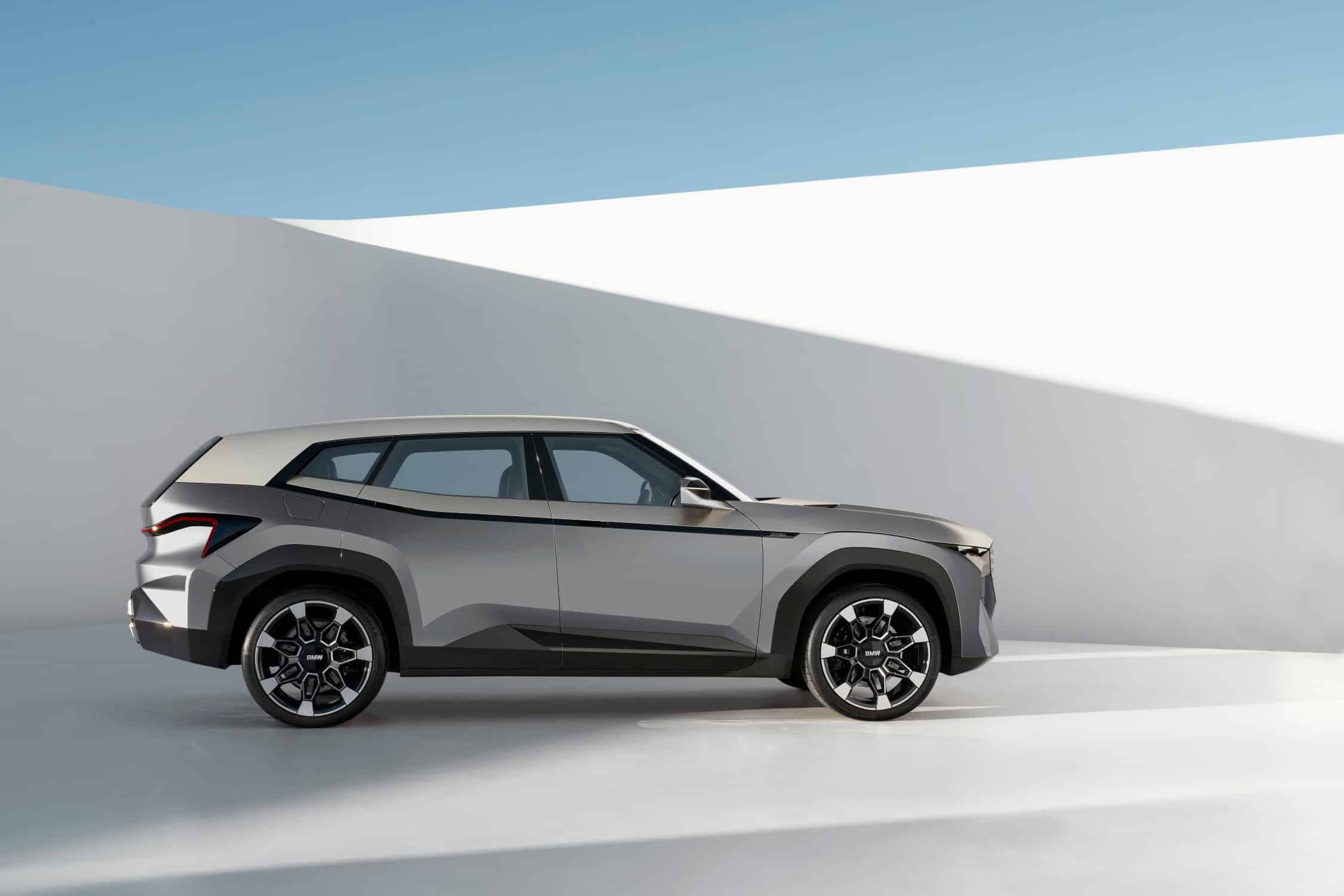 BMW XM concept laterale