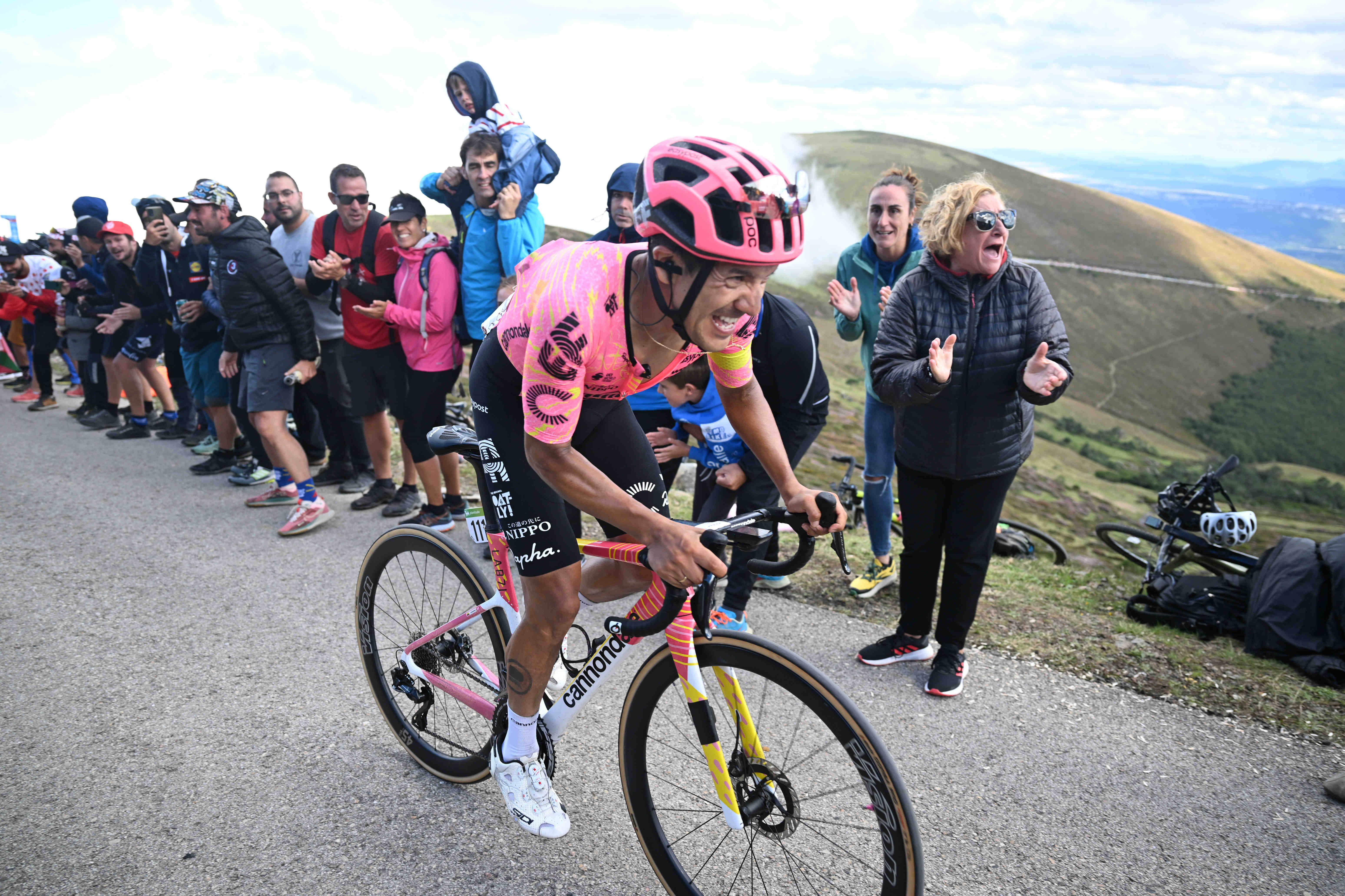 Bahrain Victorious all-in on Tiberi for the Giro, who's determined ...